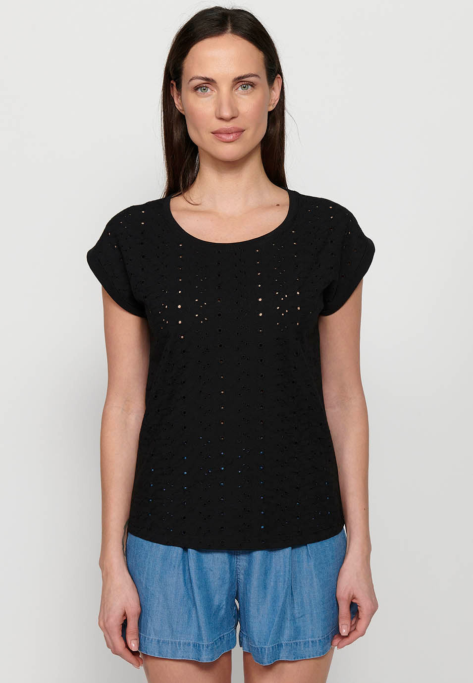 Camiseta de manga corta bordado, escote redondo, aguamarina para mujer | moda actual