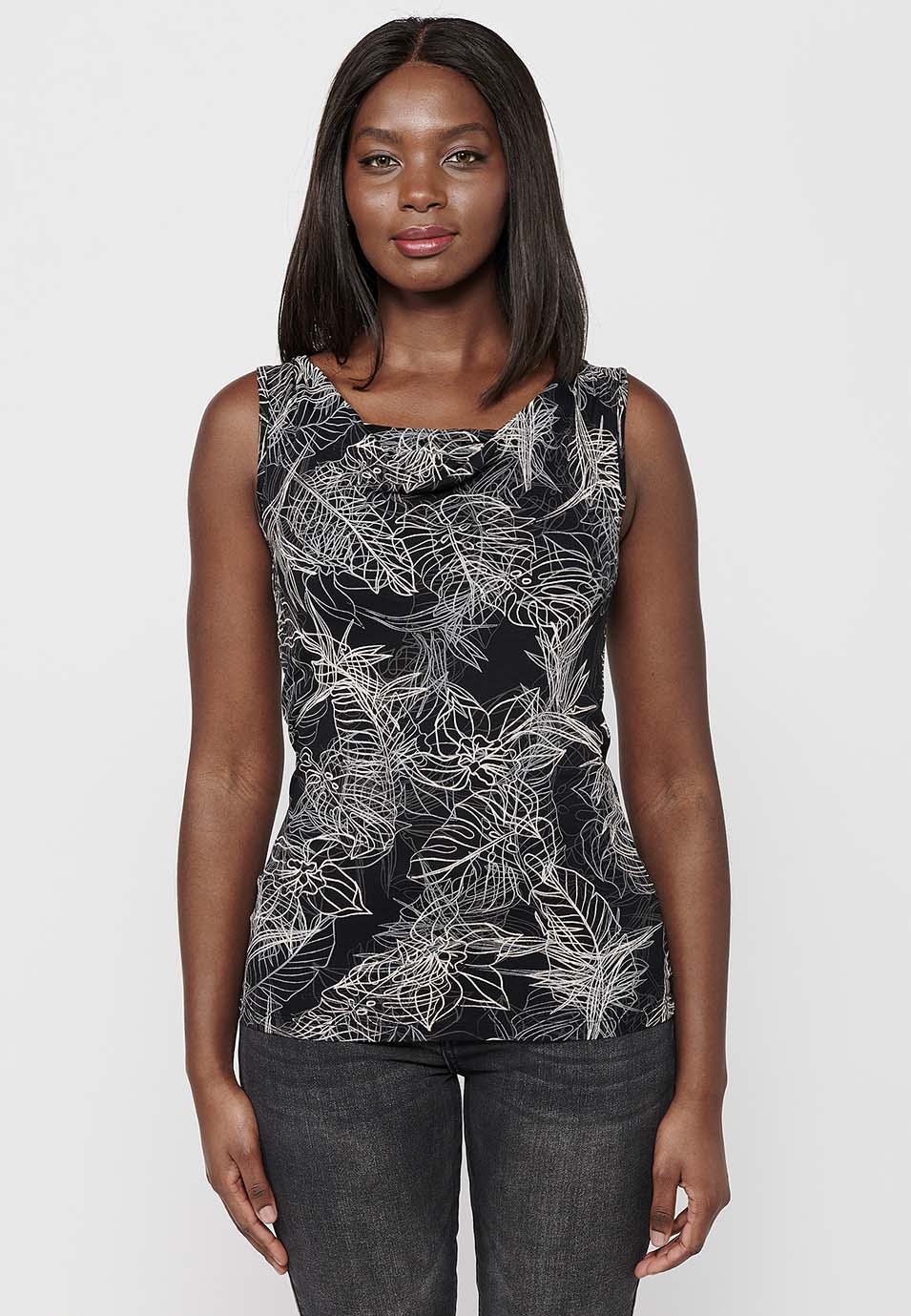 Camiseta sin mangas de cuello barca y estampado floral para mujer | moda actual