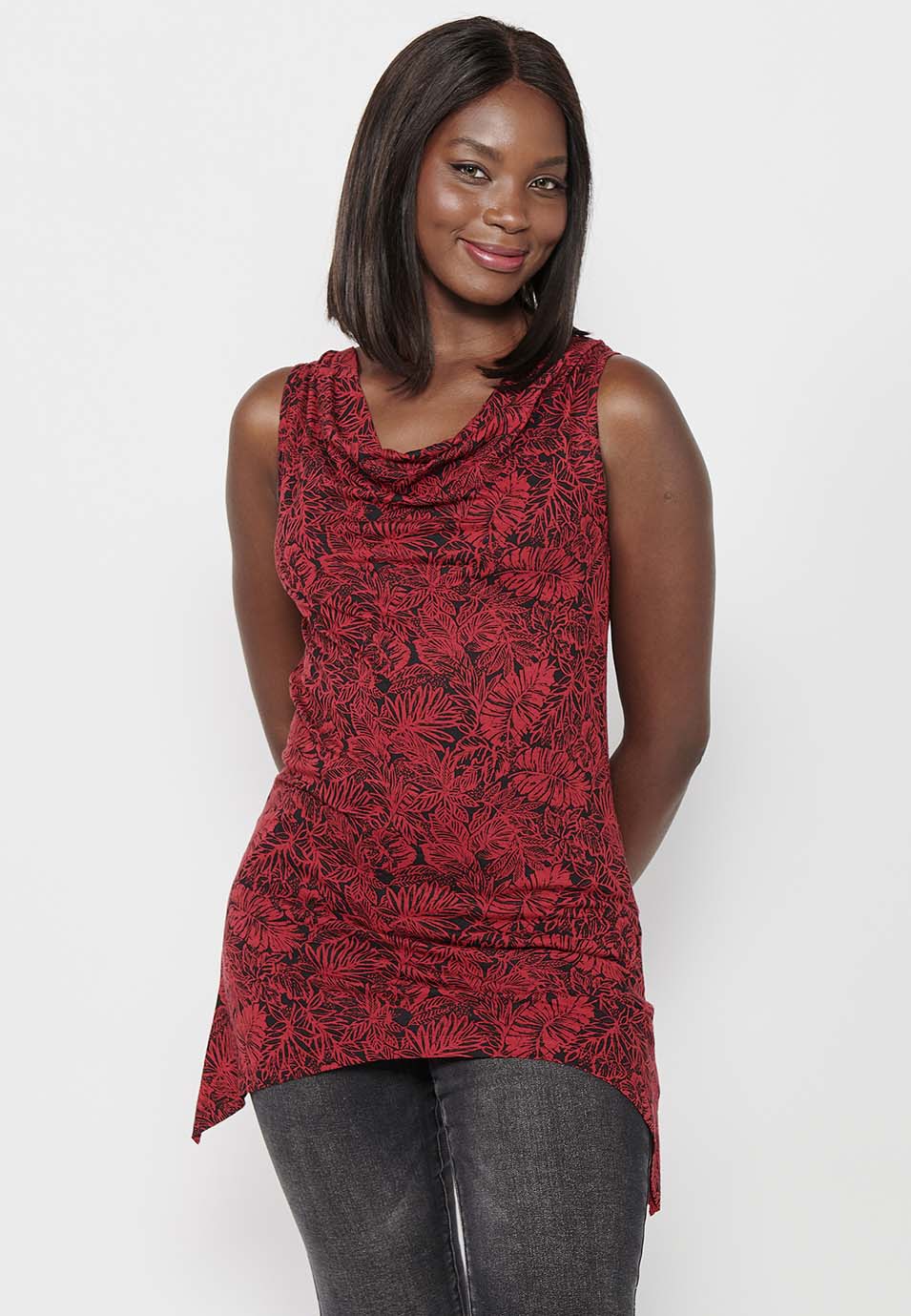 Camiseta sin mangas con escote barca holgado y acabado asimétrico con estampado floral para mujer | moda actual