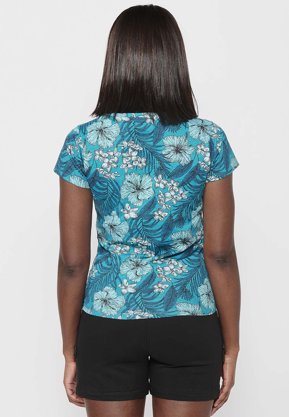 Camiseta de manga corta de algodón con escote de pico y estampado florales para mujer | moda actual