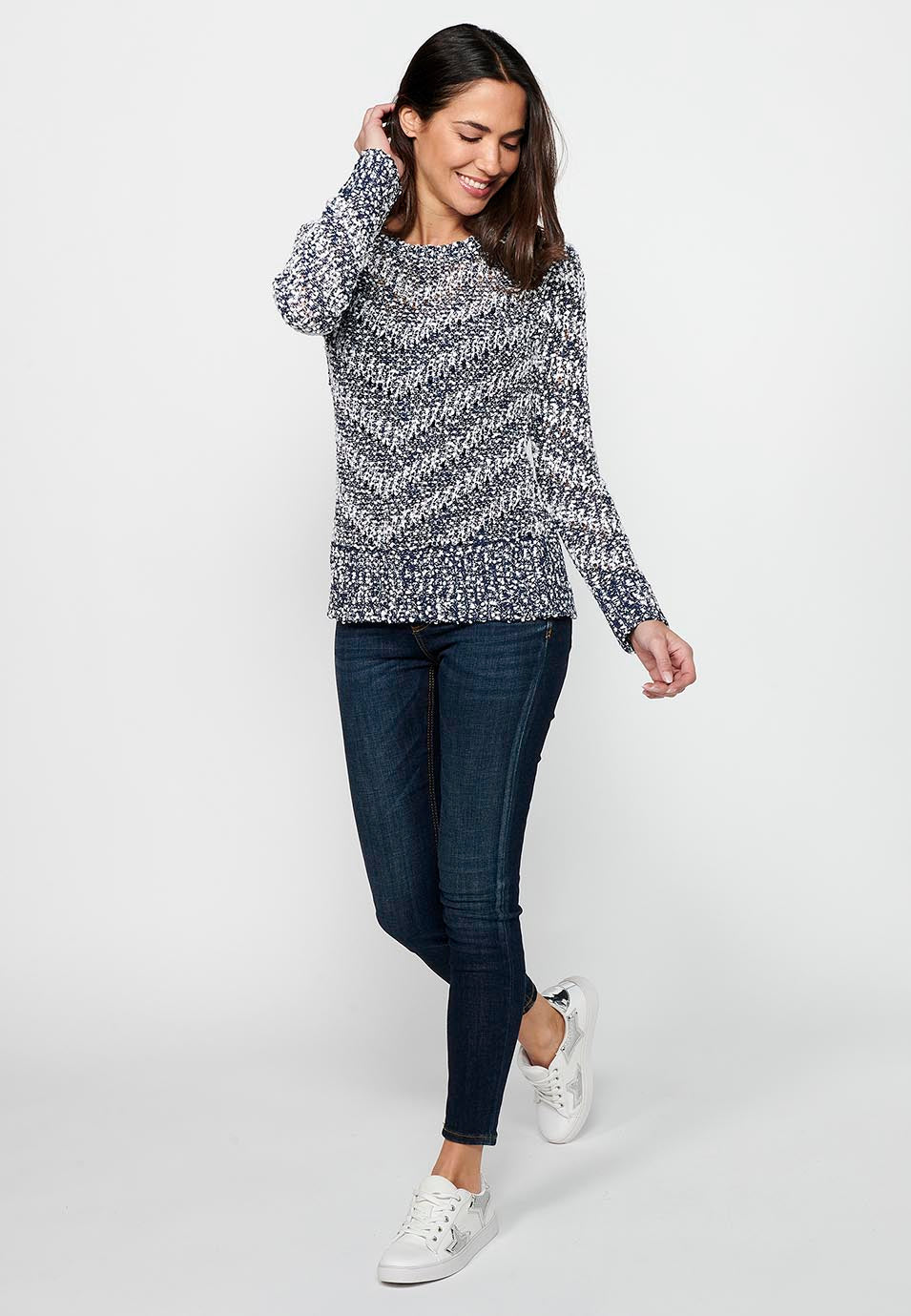Jersey de manga larga con cuello redondo. tricot a rayas para mujer | moda actual