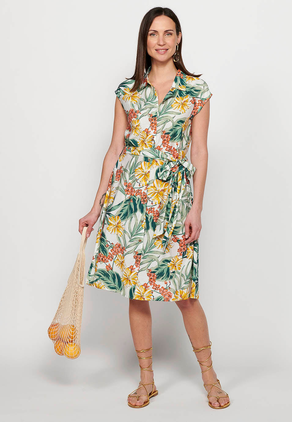 Vestido midi camisero de manga corta con cierre delantero con botones y estampado floral para mujer | moda actual