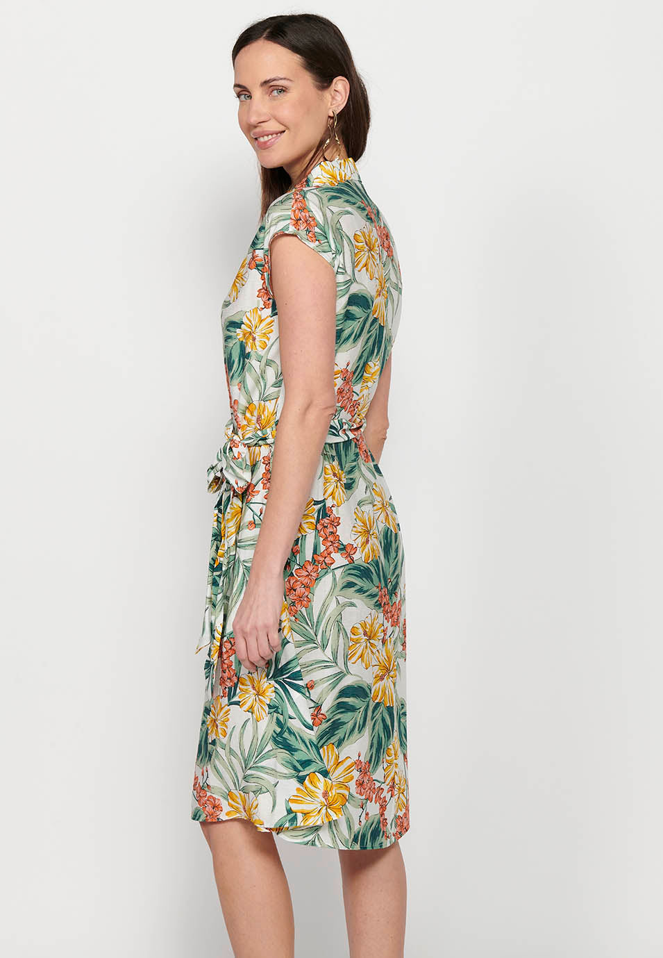 Vestido midi camisero de manga corta con cierre delantero con botones y estampado floral para mujer | moda actual