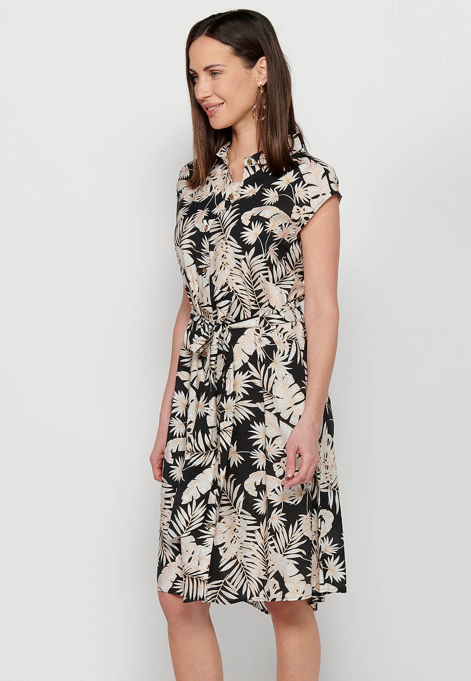 Vestido midi camisero de manga corta con cierre delantero con botones y estampado floral para mujer | moda actual