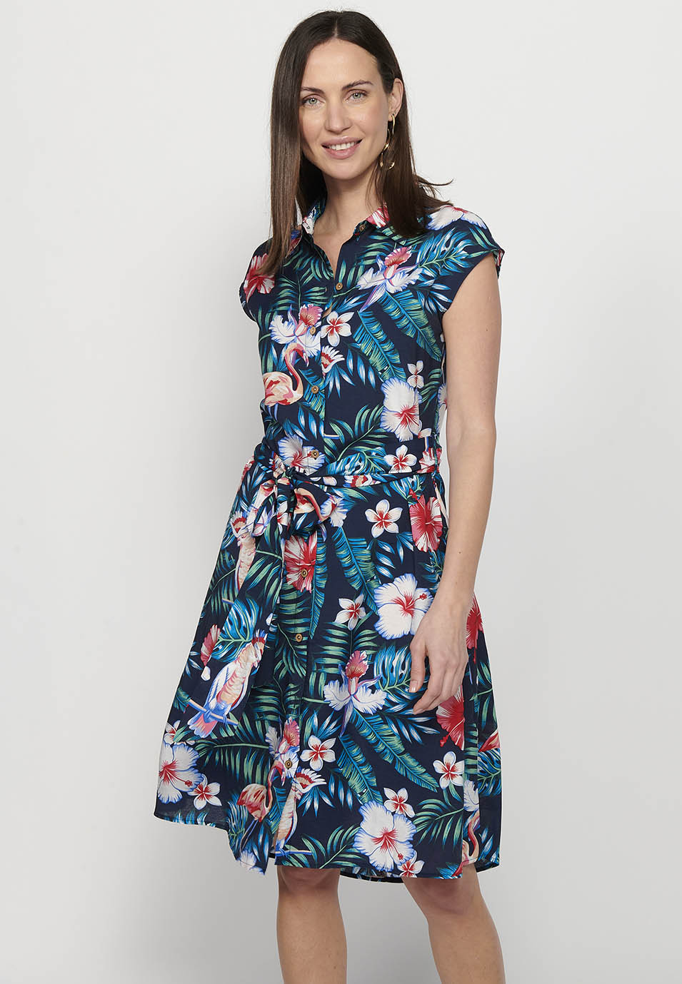 Vestido midi camisero de manga corta con cierre delantero con botones y estampado floral para mujer | moda actual