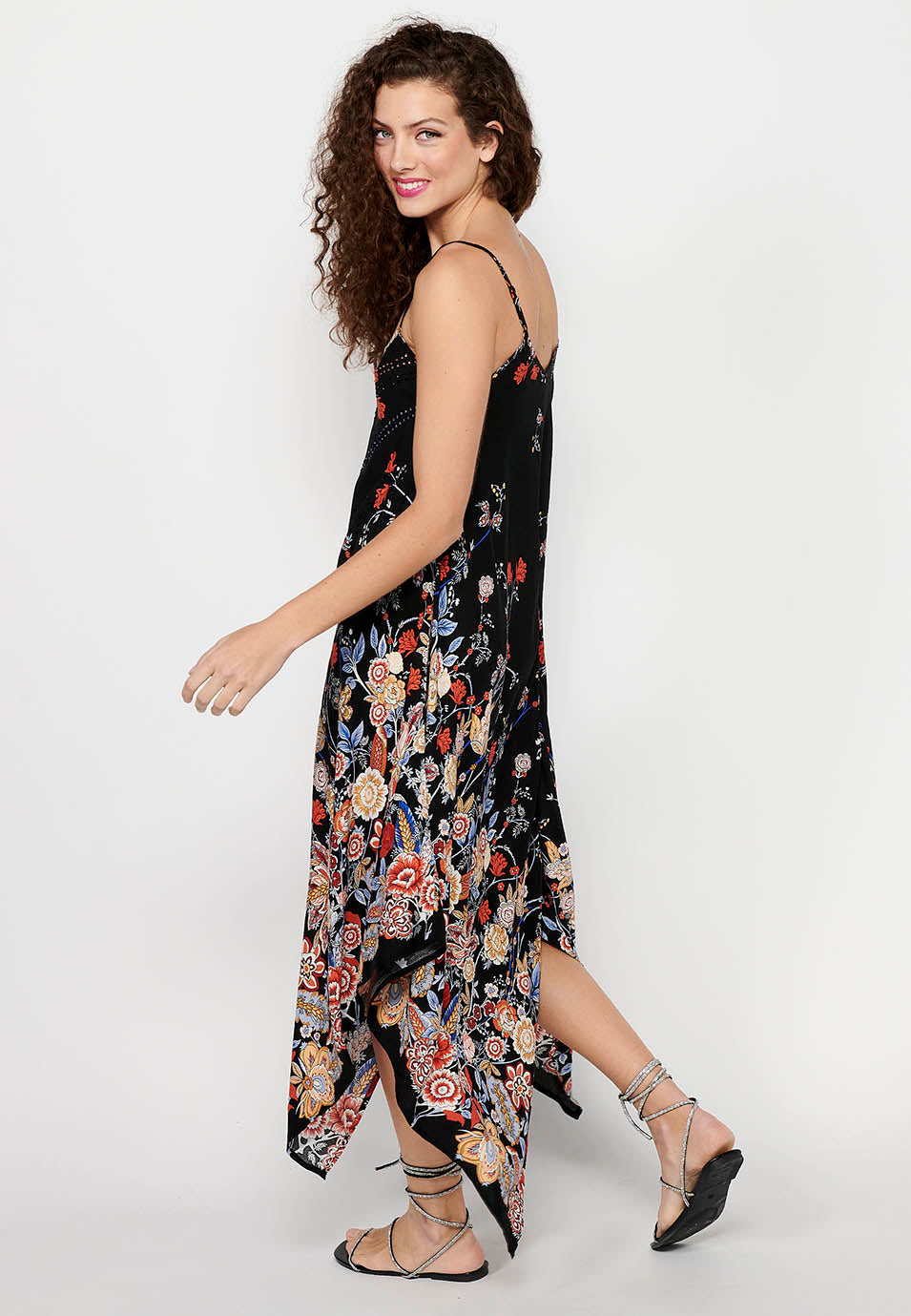 Vestido de tirantes con acabado en picos y estampado floral para mujer | moda actual