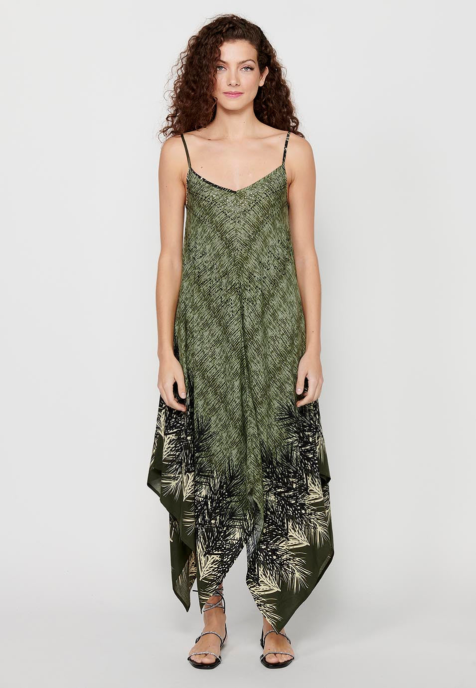 Vestido de tirantes con acabado en picos y estampado floral para mujer | moda actual