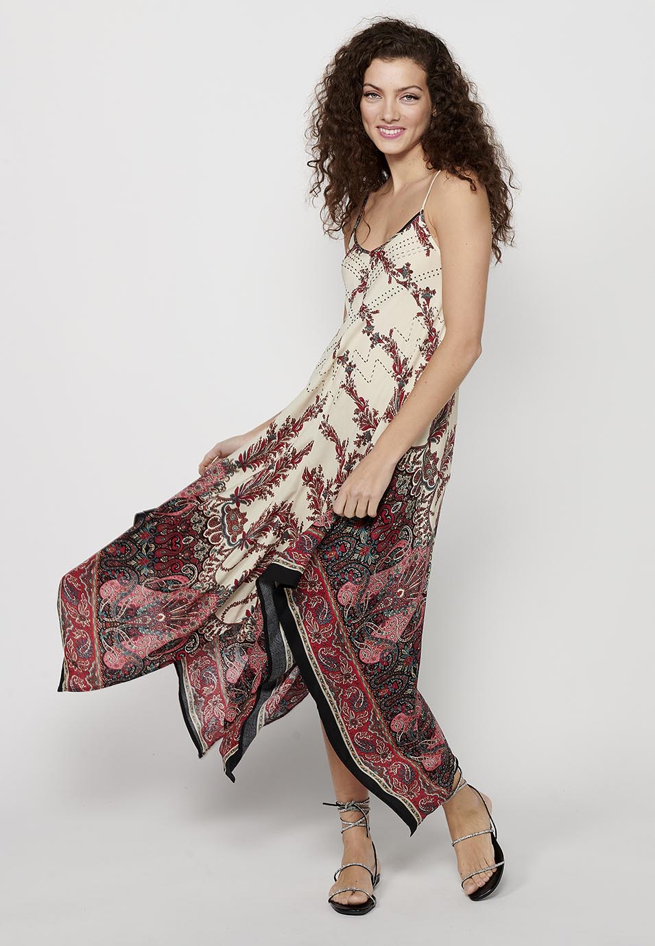 Vestido de tirantes con acabado en picos y estampado floral para mujer | moda actual