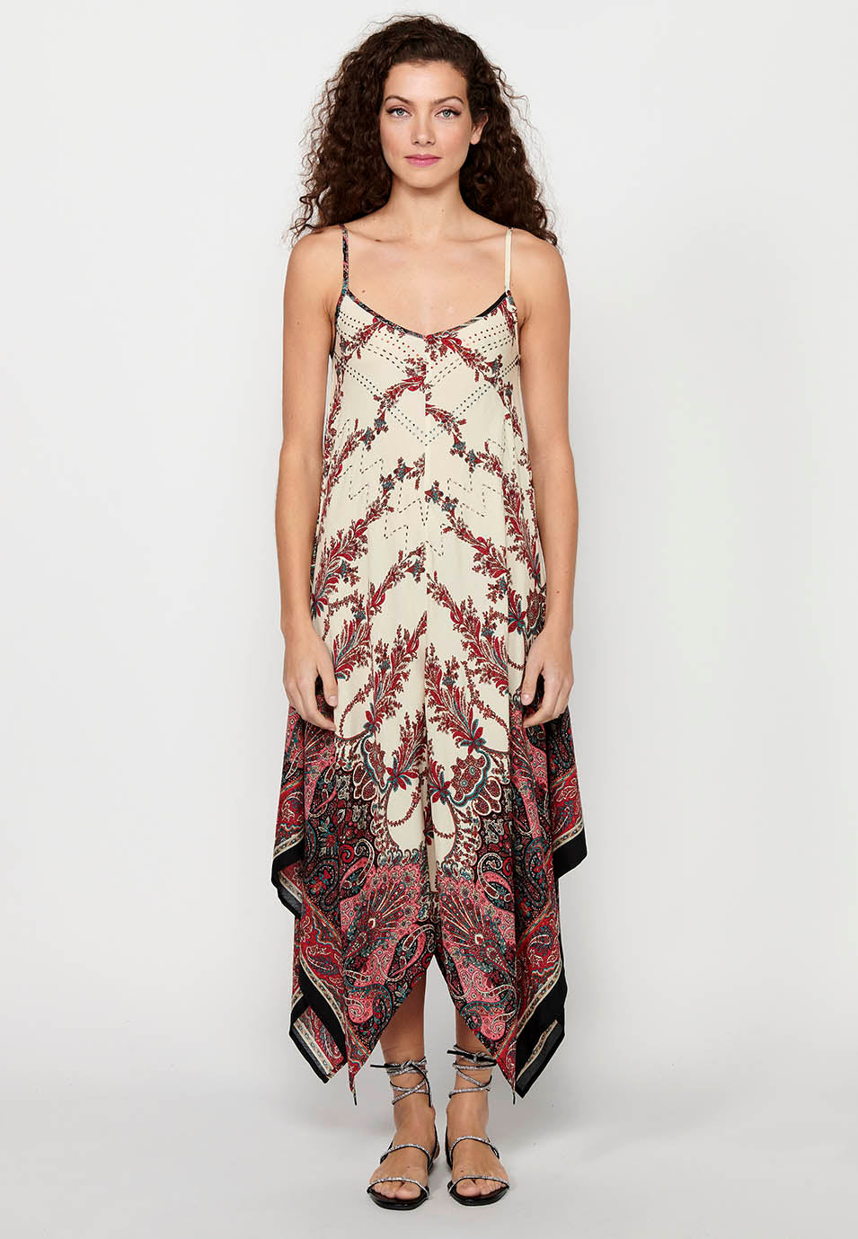 Vestido de tirantes con acabado en picos y estampado floral para mujer | moda actual