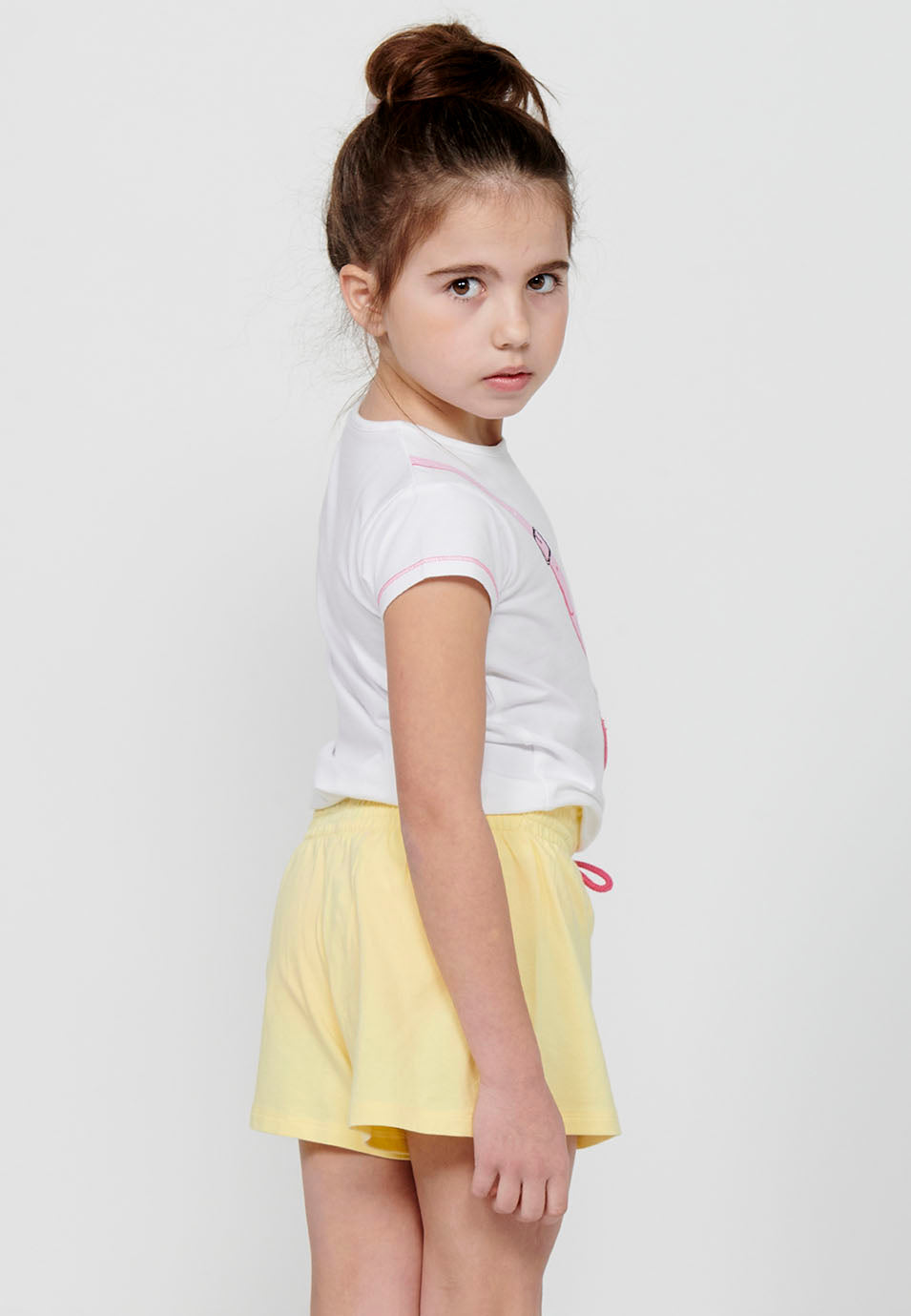 Camiseta Niña Manga Corta Estampada Bolsillo – Koroshi Blanco