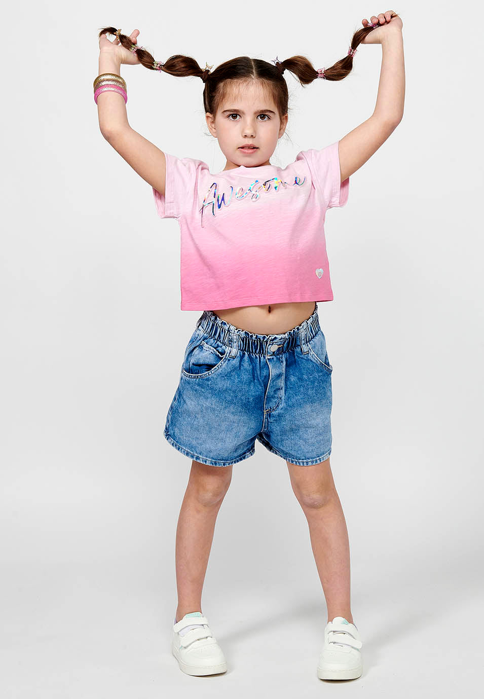 Camiseta Niña Manga Corta Letras Relieve – Koroshi Rosa