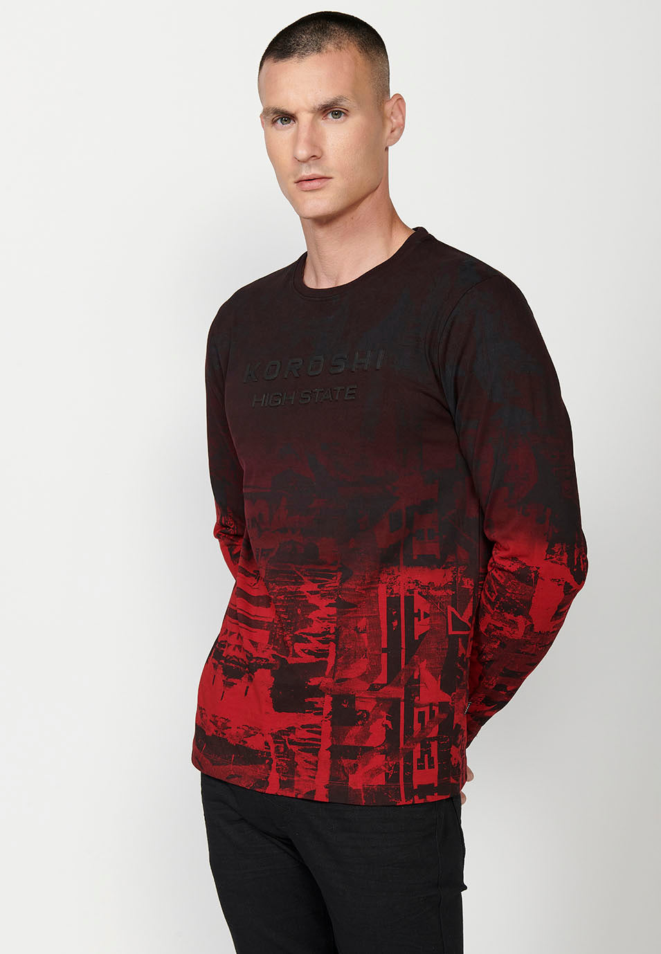 Camiseta de manga larga de algodón de cuello redondo con estampado degradado petróleo para hombre