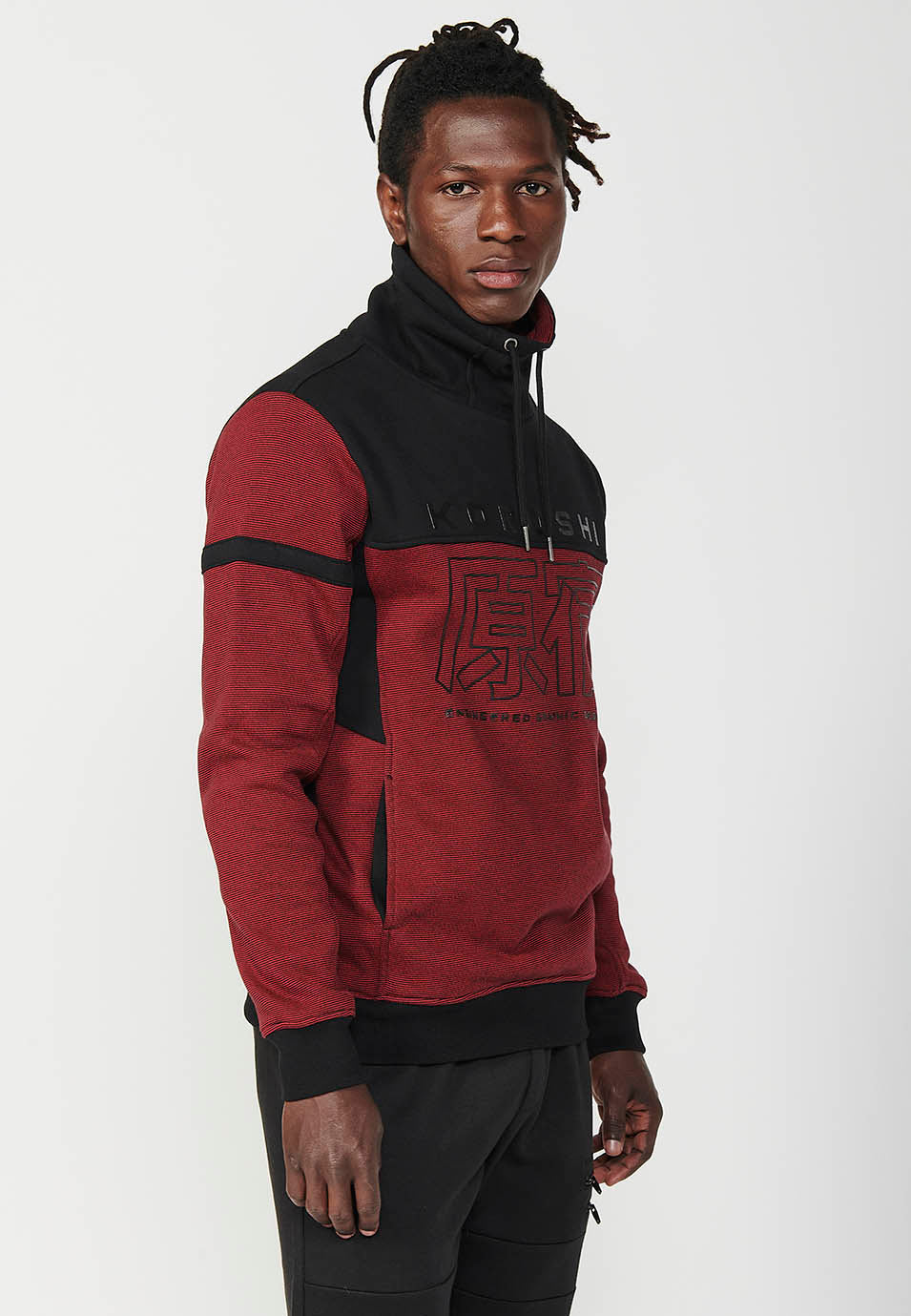 Sudadera manga larga cuello alto ajustable hombre