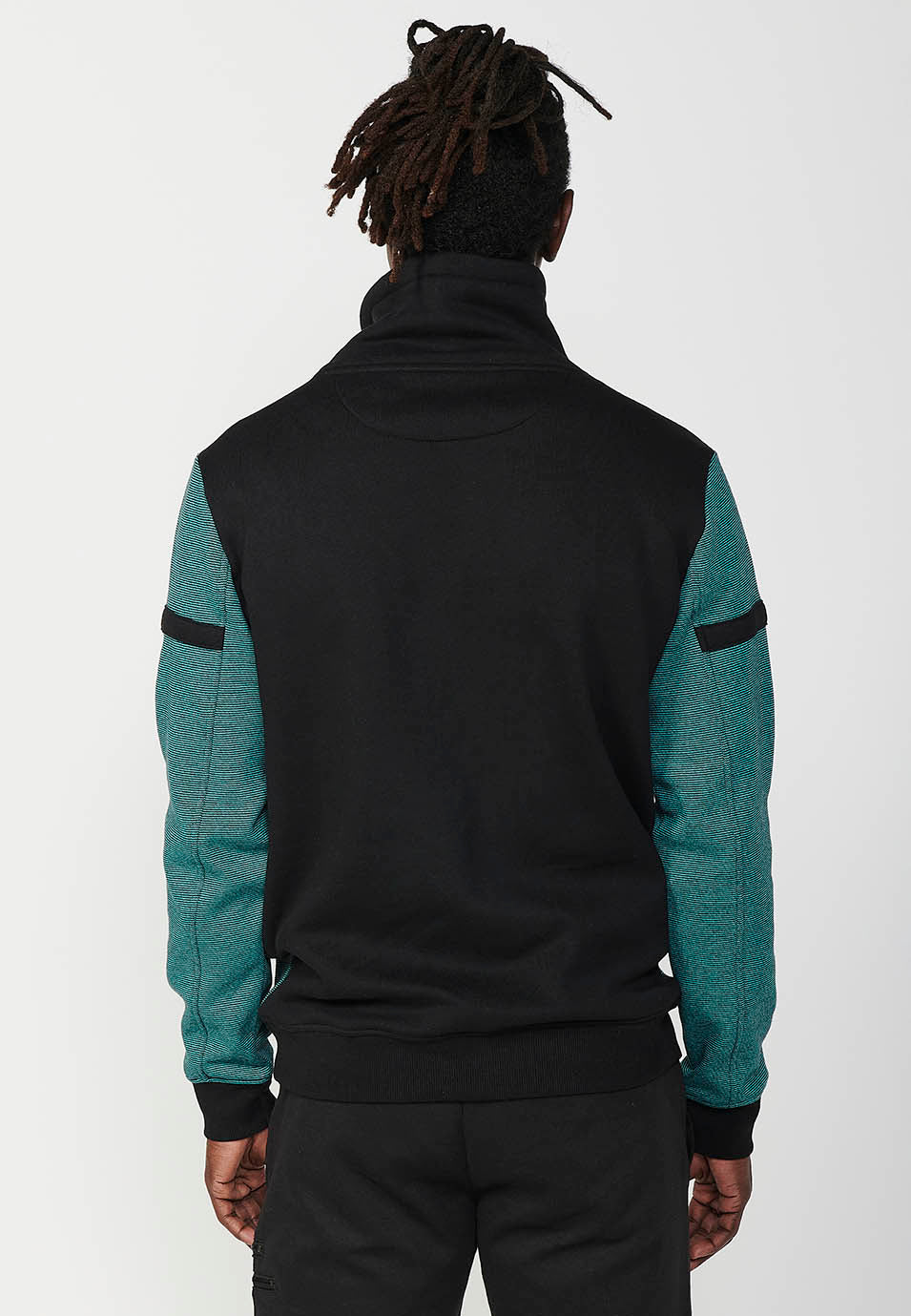 Sudadera manga larga cuello alto ajustable hombre
