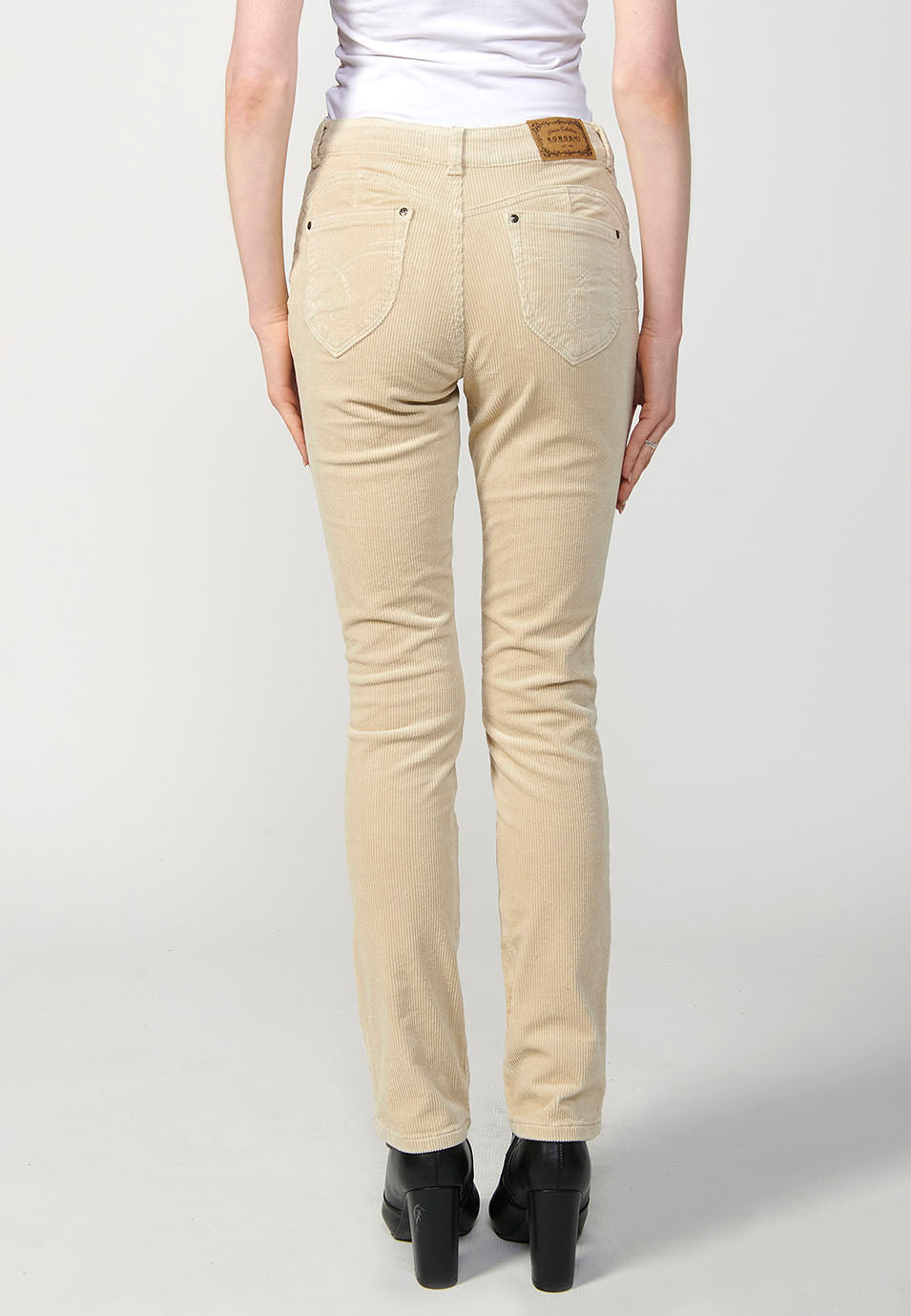 Pantalón largo de pana regular push up con cinco bolsillos mujer