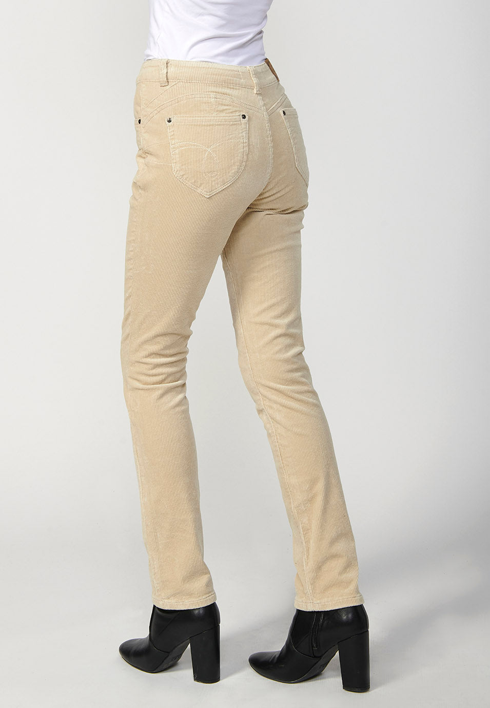 Pantalón largo de pana regular push up con cinco bolsillos mujer