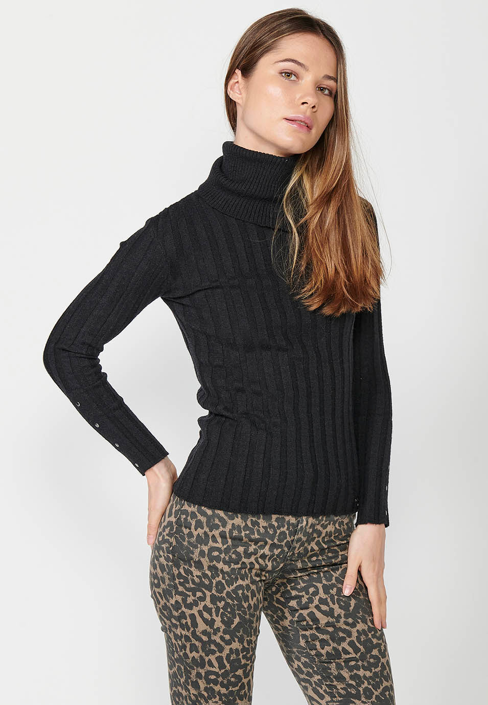 Jersey punto acanalado manga larga y cuello vuelto mujer