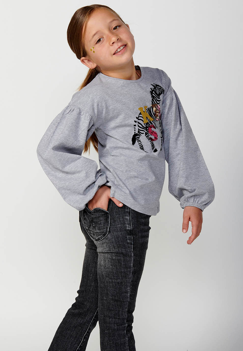 Camiseta Niña Manga Larga Estampada – Koroshi Gris Vigoré