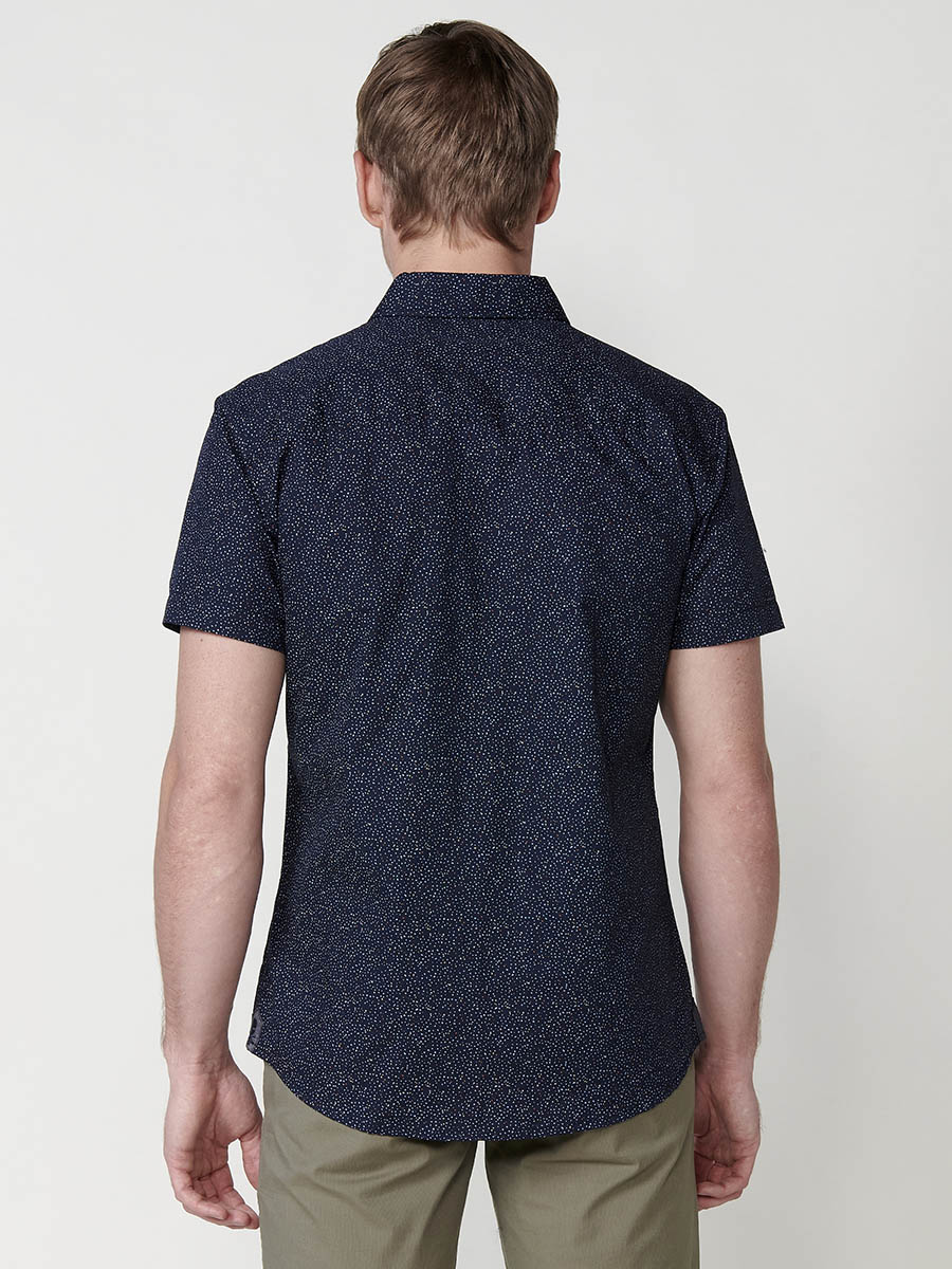 Camisa Hombre Manga Corta Algodón Micro Estampado con Bolsillo – Koroshi 2511CC32
