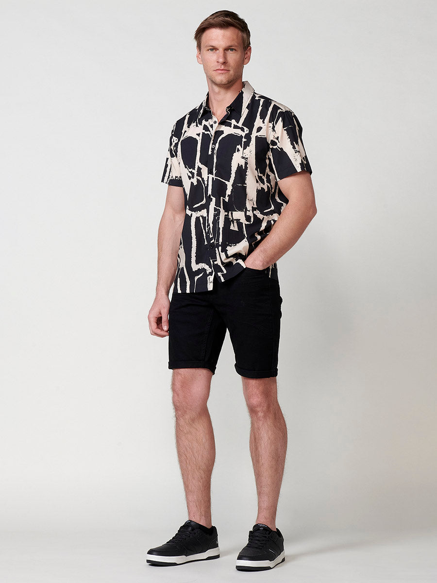 Camisa Hombre Manga Corta Estampada Relaxed Lyocell Algodón Negra – Koroshi
