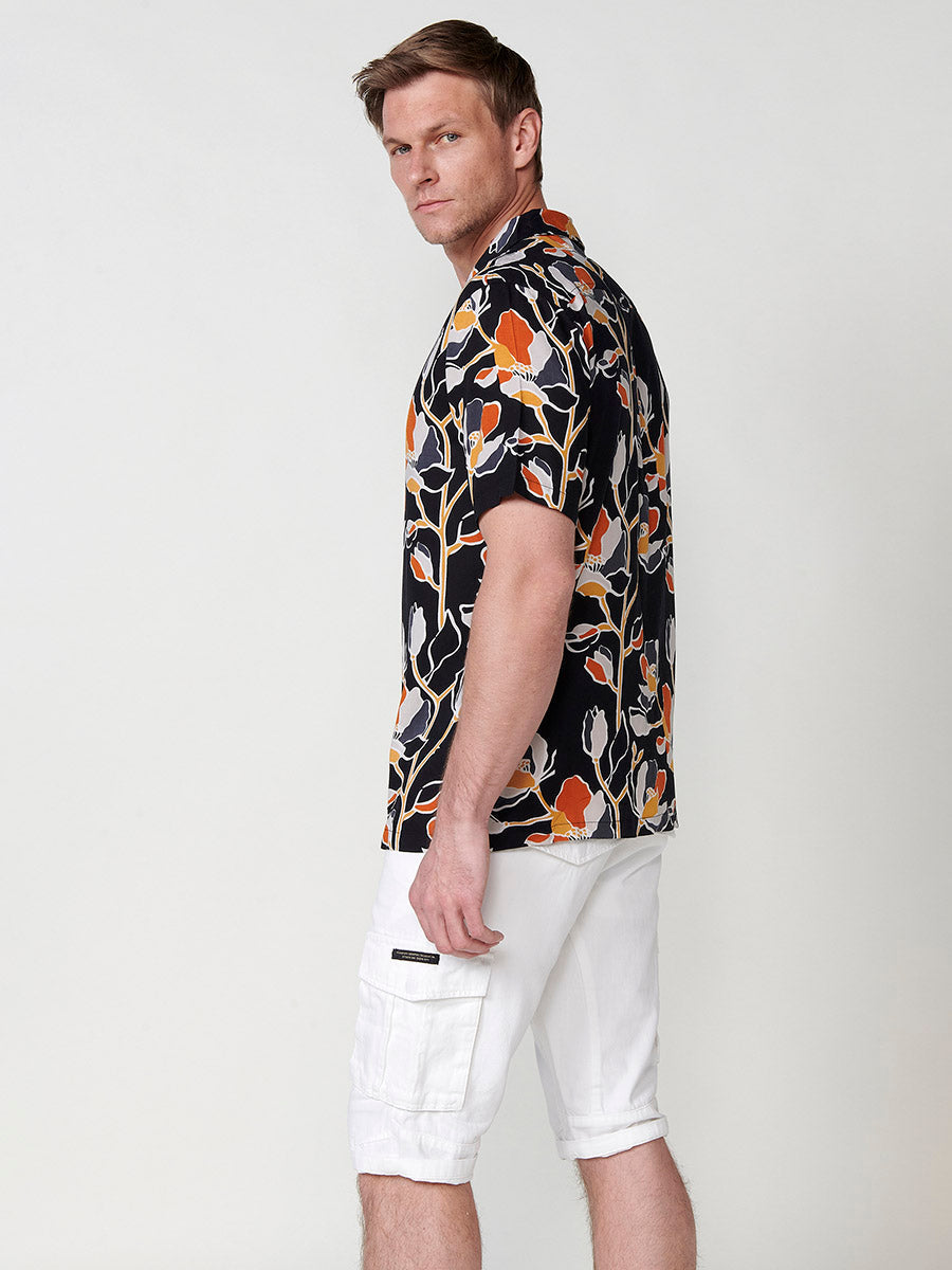 Camisa Hombre Manga Corta Estampado Floral Cuello Cubano Negra – Koroshi