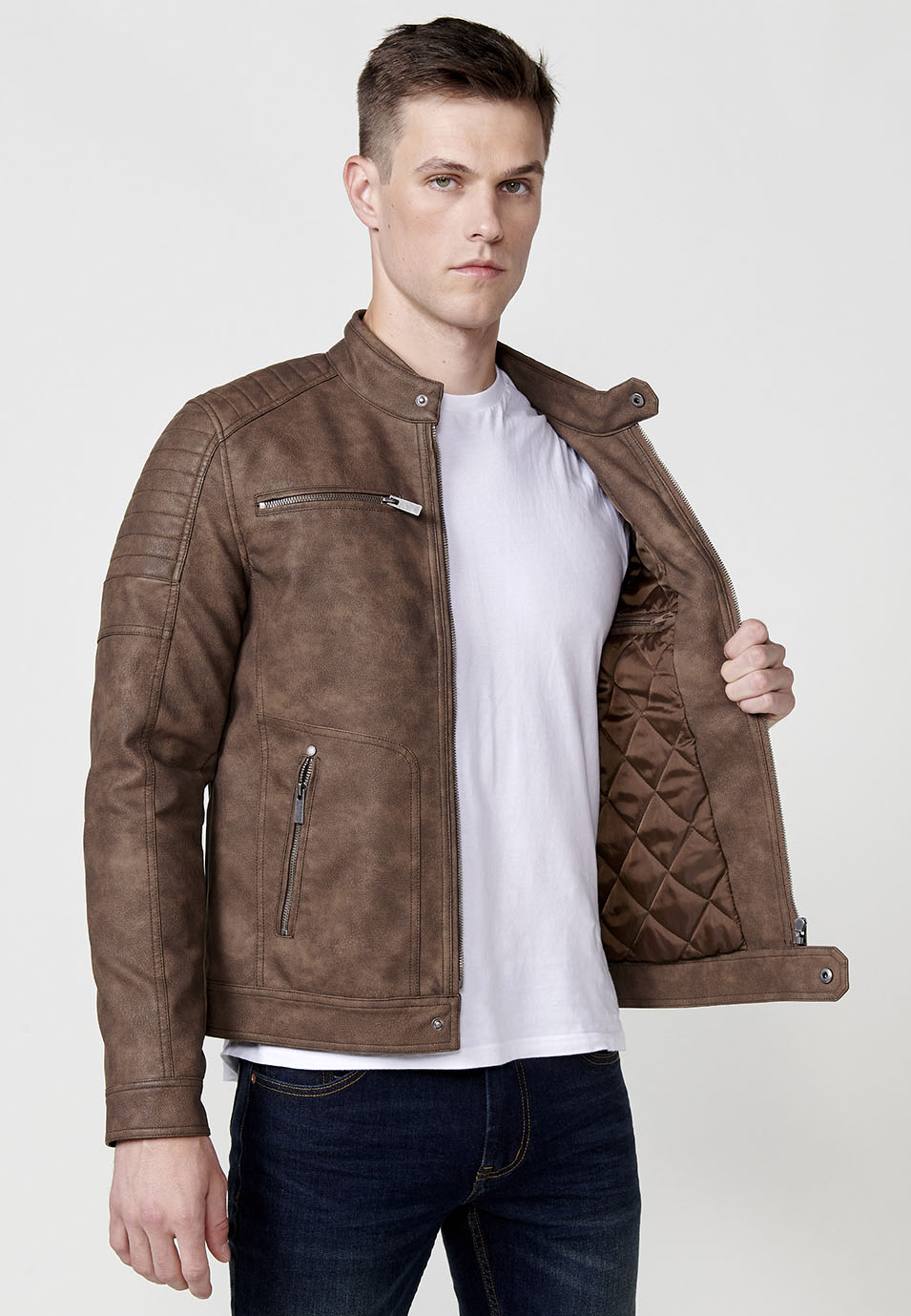 Cazadora Biker Efecto Piel Cuello Alto Hombre – Koroshi Marrón