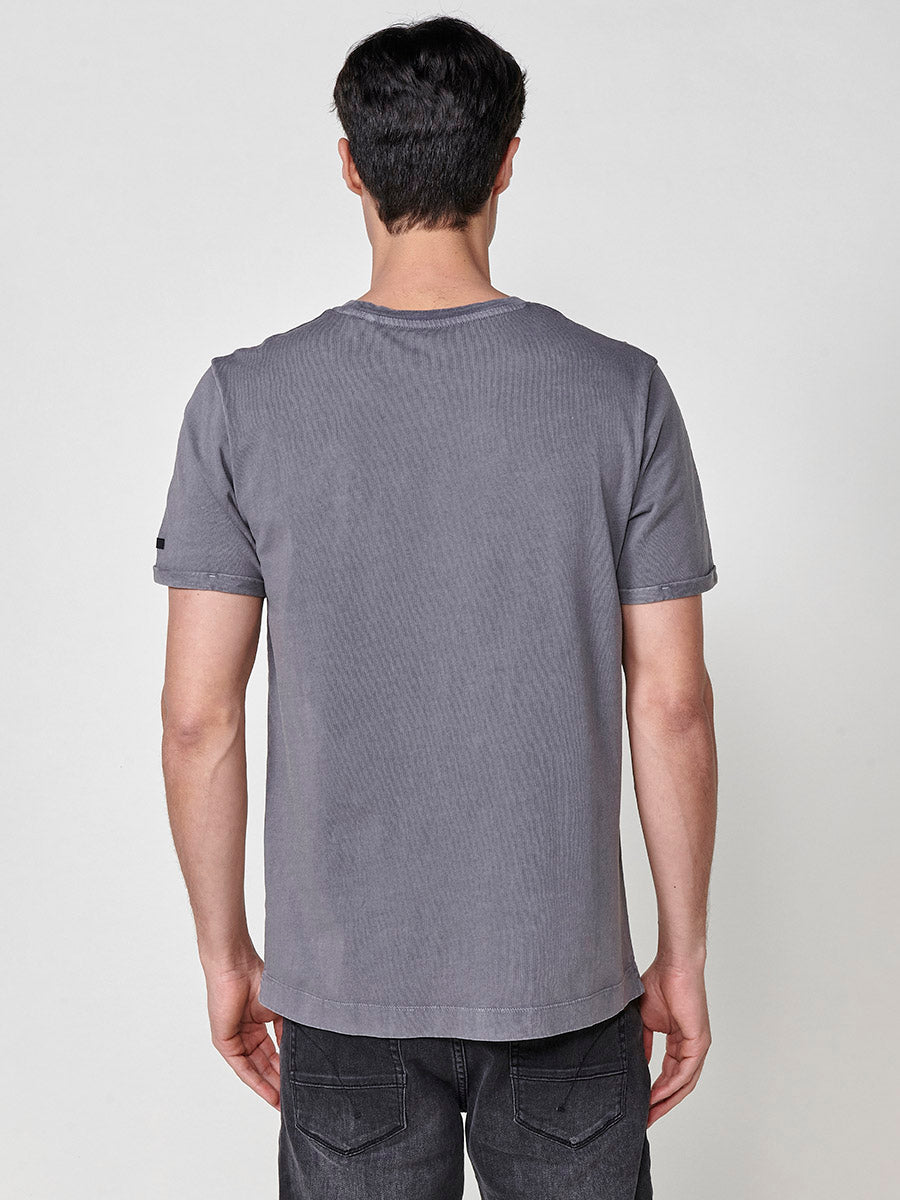 Camiseta Hombre Manga Corta Estampada Cuello Redondo – Koroshi Gris
