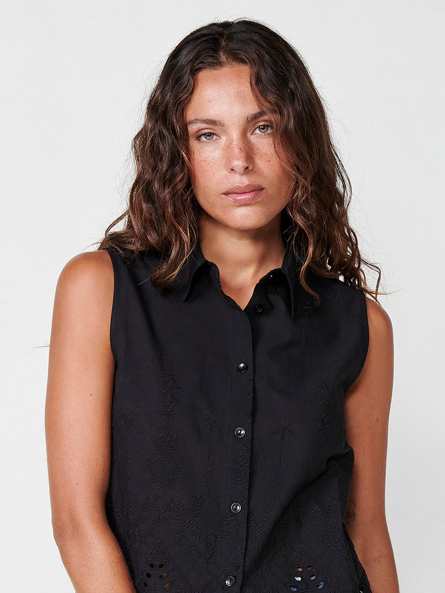 Camisa Mujer Manga Corta Algodón Bordado Floral – Koroshi Negra