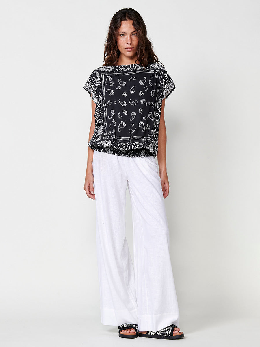 Blusa Mujer Satén Estampado Cachemir Escote Barco – Koroshi 2512BL28