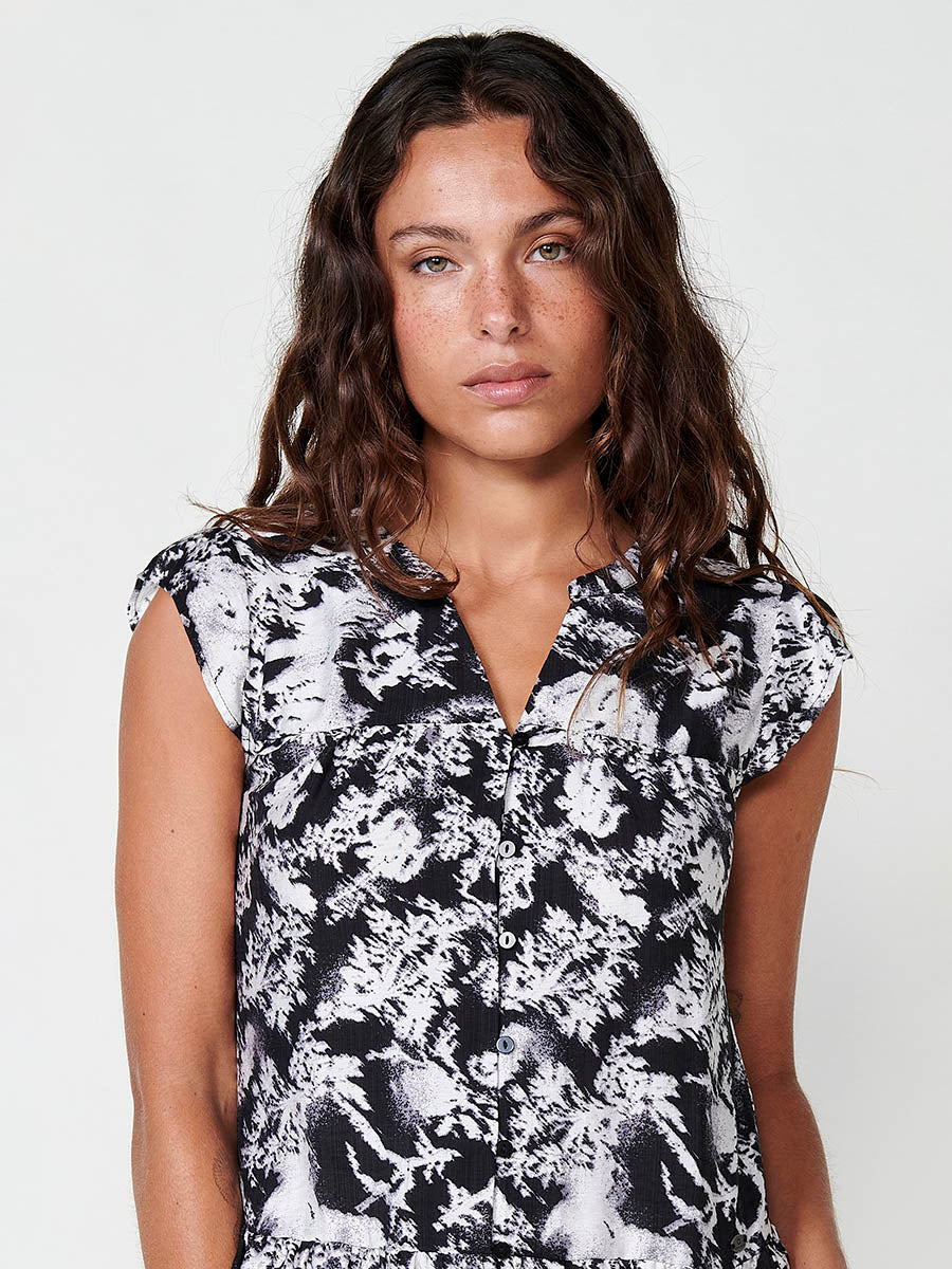 Blusa Mujer Manga Corta Volantes Cuello Mao – Koroshi Negro