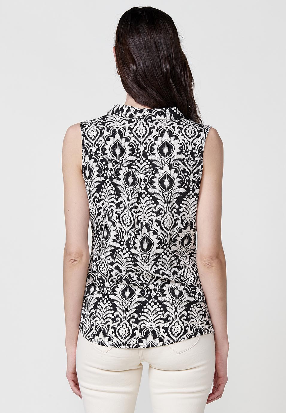 Blusa Mujer Sin Mangas Cuello Camisero Estampado Cachemir – Koroshi 2512BL78