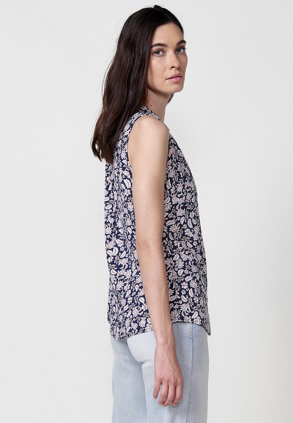 Blusa Mujer Sin Mangas Cuello Camisero Estampado Cachemir – Koroshi 2512BL78