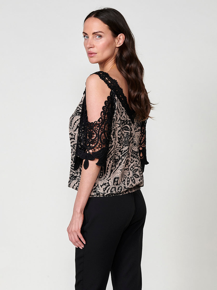 Blusa Mujer Hombros Descubiertos Estampado Cachemir – Koroshi Negra