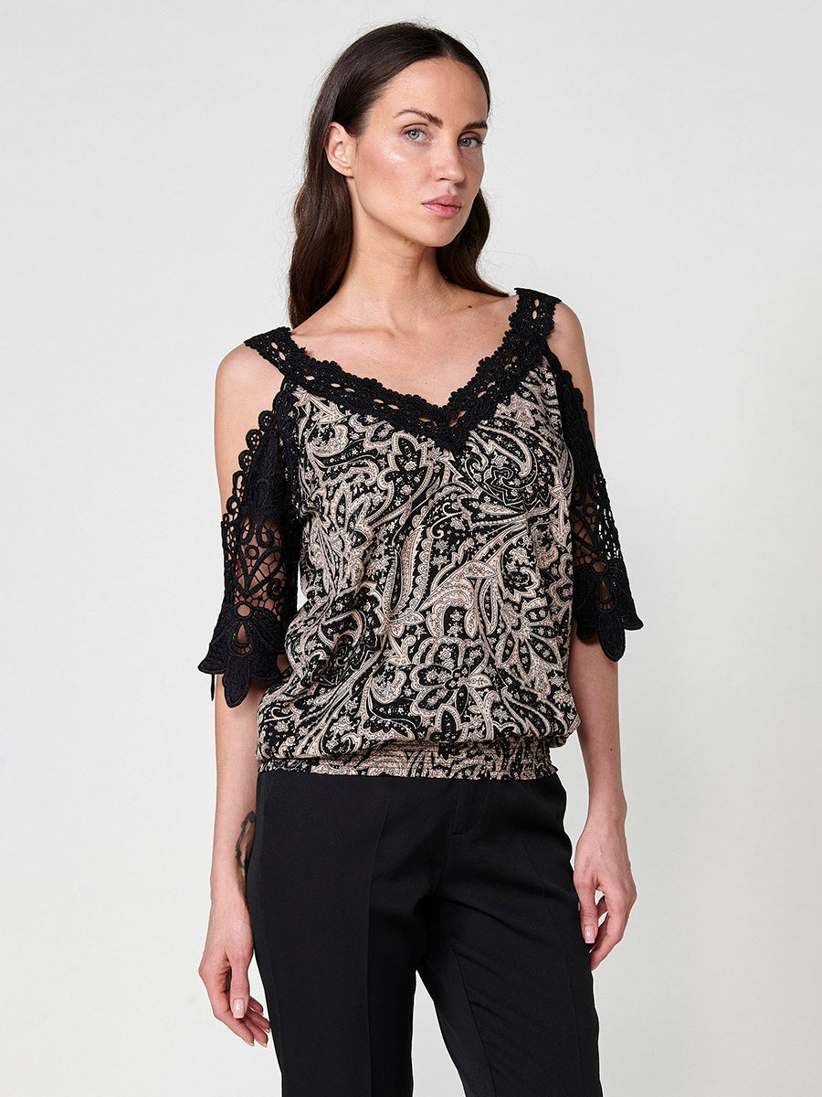 Blusa Mujer Hombros Descubiertos Estampado Cachemir – Koroshi Negra