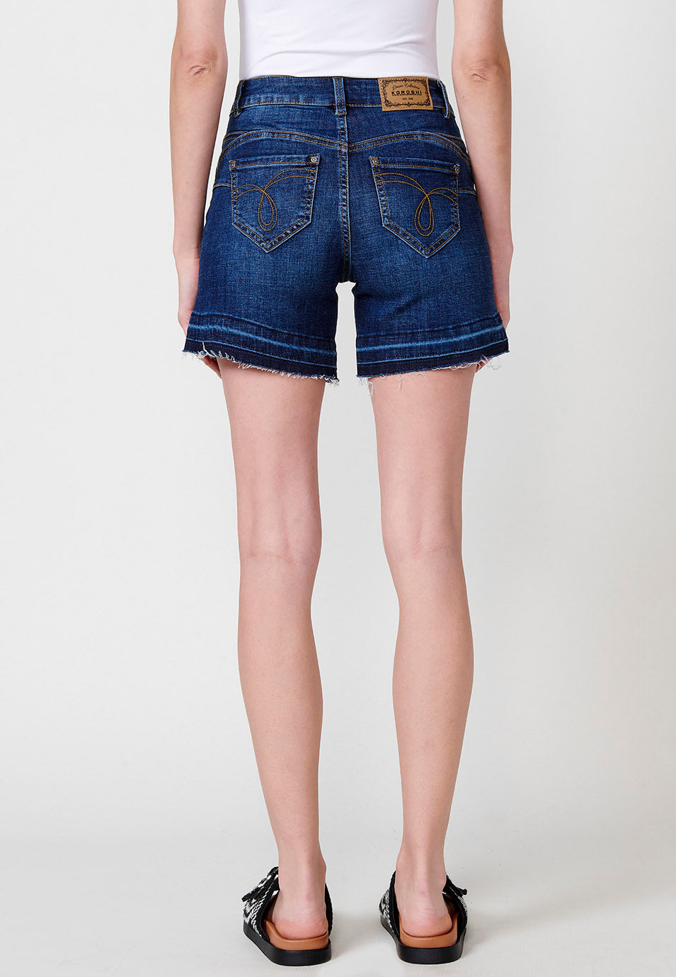 Short vaquero Mujer denim push up con cenefa bordada – Koroshi azul oscuro