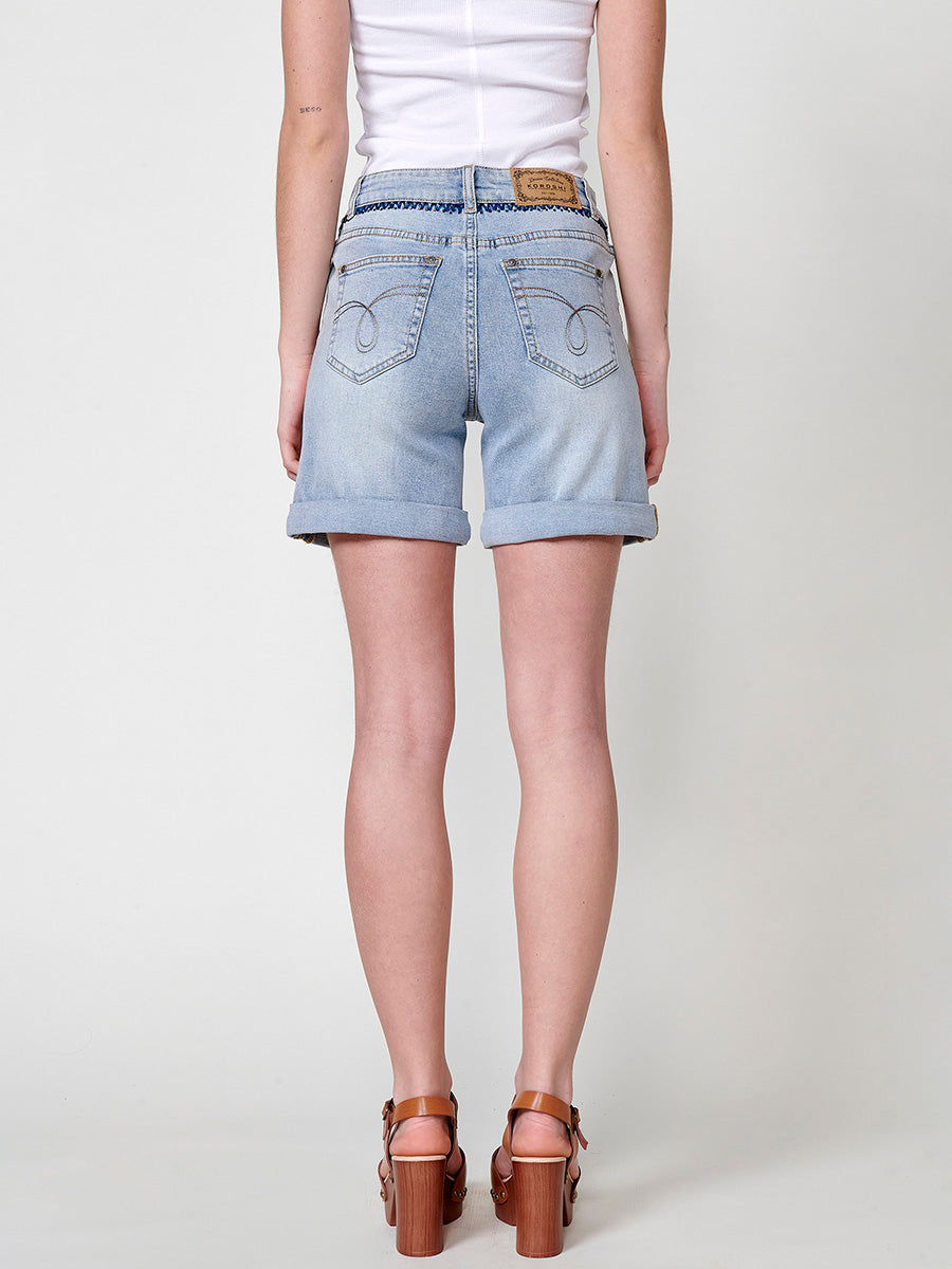 Short vaquero Mujer denim con cenefa bordada y brillos – Koroshi azul claro