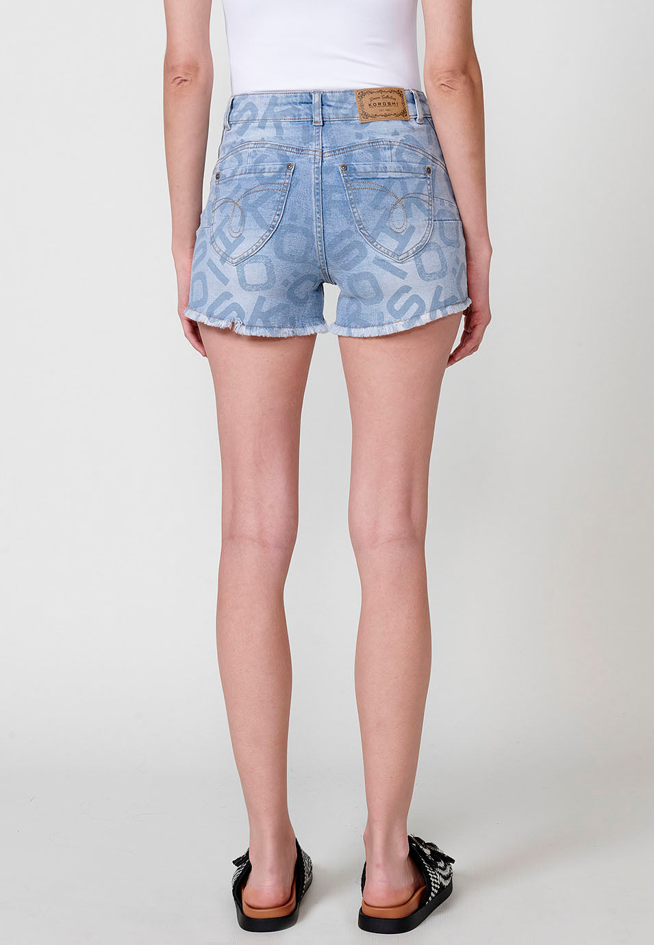 Short Vaquero Mujer Push Up Tiro Medio Bajo Deshilachado – Koroshi 2512PS80