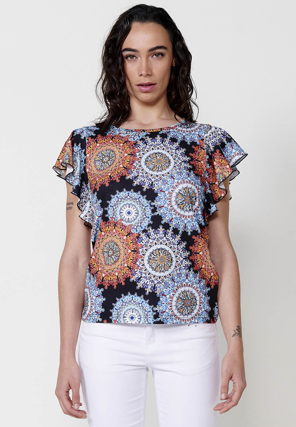 Camiseta Mujer Manga Corta Volantes Flores Mandala – Koroshi Negro