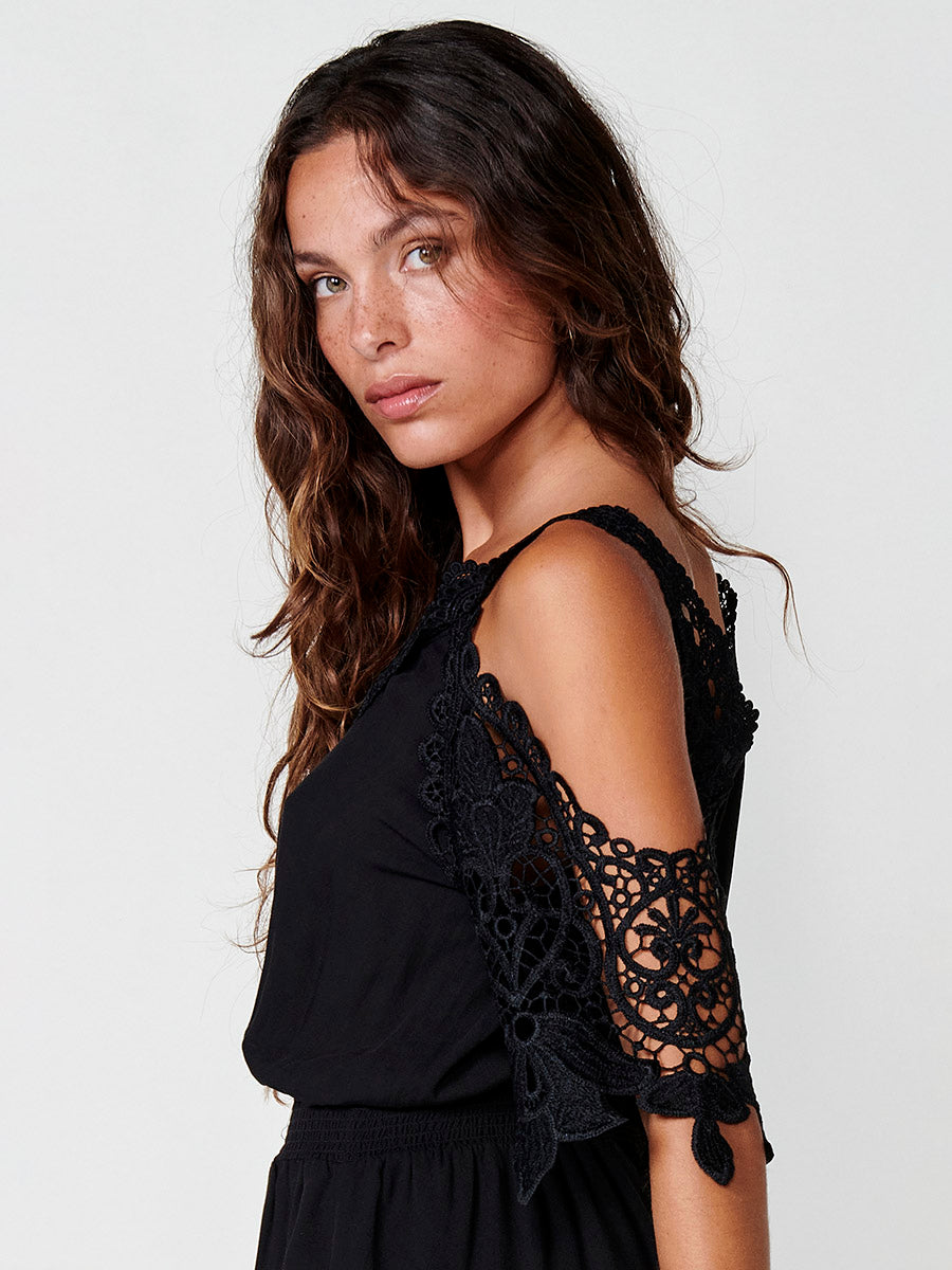 Vestido Mujer corto de viscosa con blonda – Koroshi negro