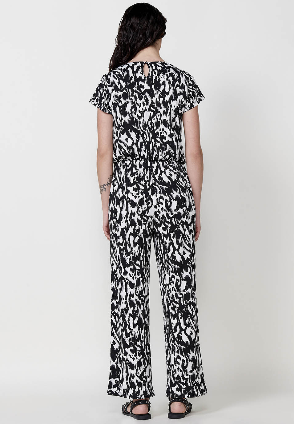 Mono Mujer largo de pierna ancha estampado – Koroshi negro