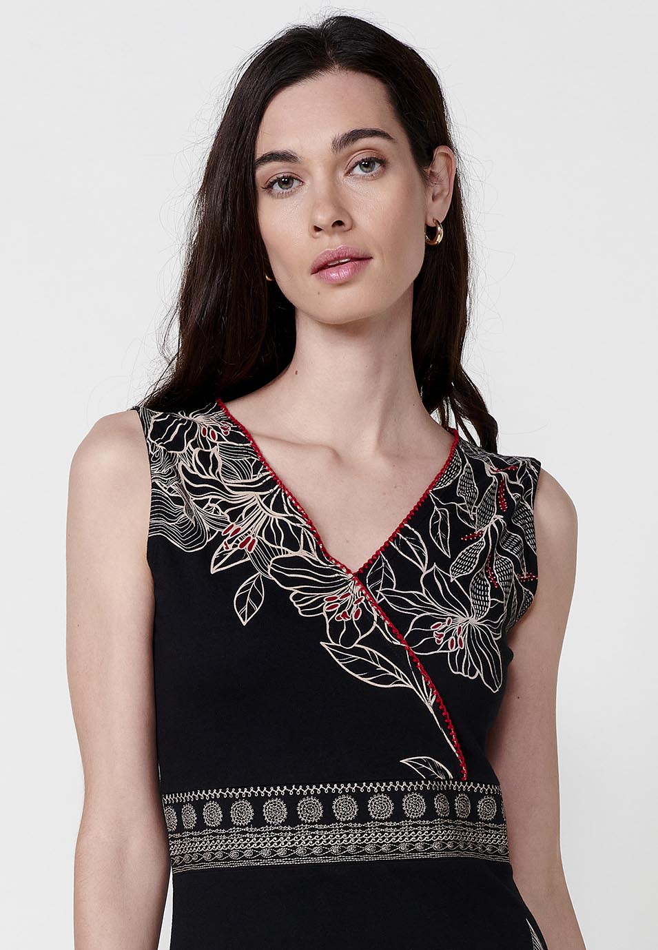 Vestido Mujer corto estampado floral con escote en pico – Koroshi 2512VS57