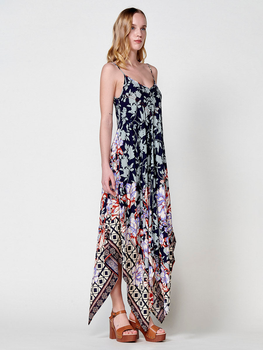 Vestido Mujer largo de viscosa estampado con bajo en picos – Koroshi 2512VS89
