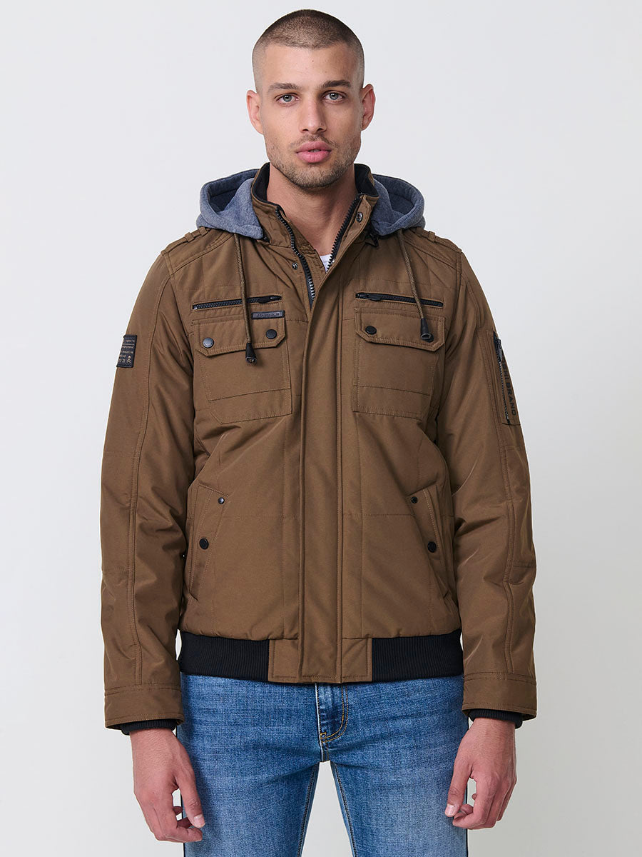 Chaqueta cazadora acolchada hombre con capucha, bolsillos y cierre cremallera.