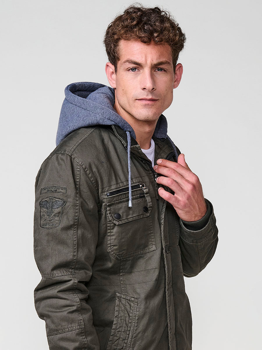 Chaqueta Cazadora Militar Hombre Algodón con Capucha – Koroshi 2521JA22