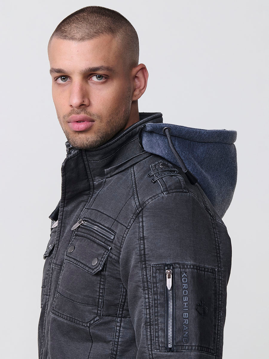 Cazadora Hombre con Capucha en Contraste y Bolsillos – Koroshi Negro