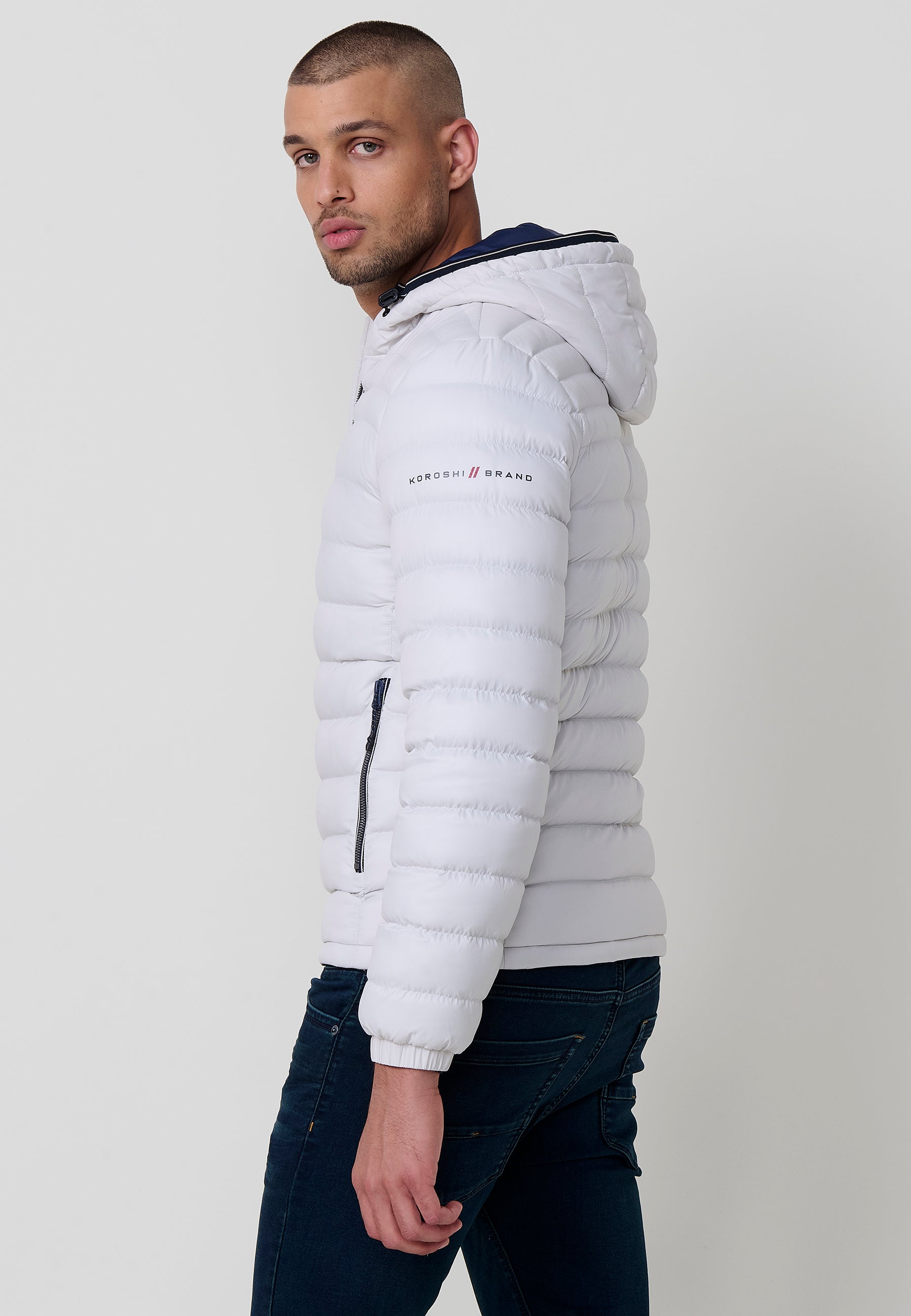 Chaqueta Acolchada Hombre Tipo Plumífero con Capucha – Koroshi 2521JA49
