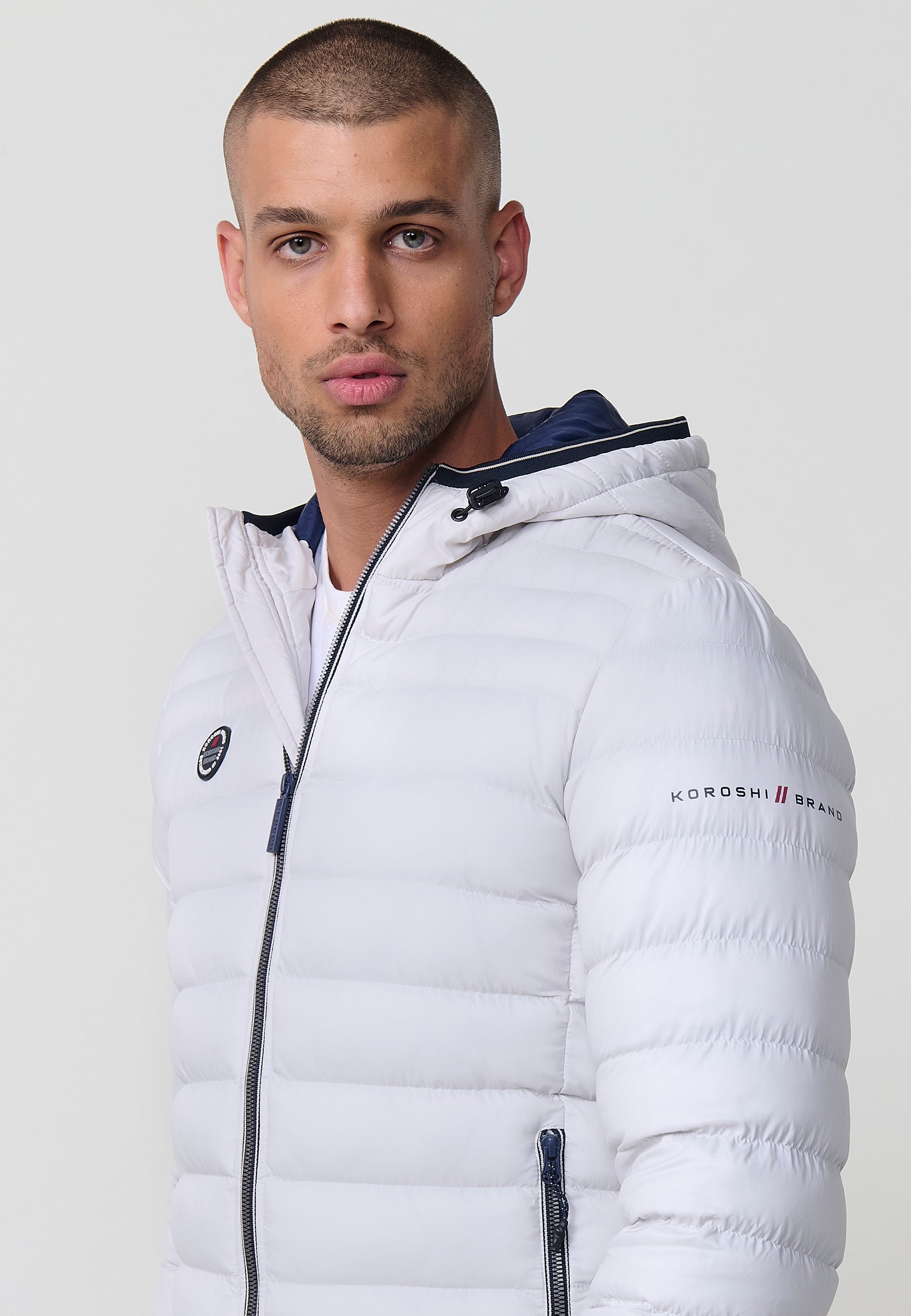 Chaqueta Acolchada Hombre Tipo Plumífero con Capucha – Koroshi 2521JA49