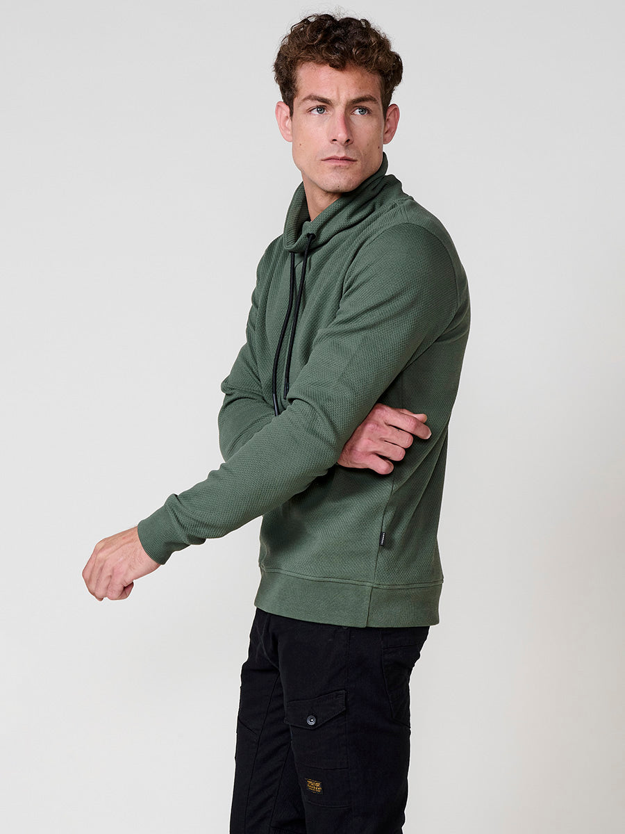 Sudadera Hombre Cuello Alto con Cordón Ajustable – Koroshi 2521SU32
