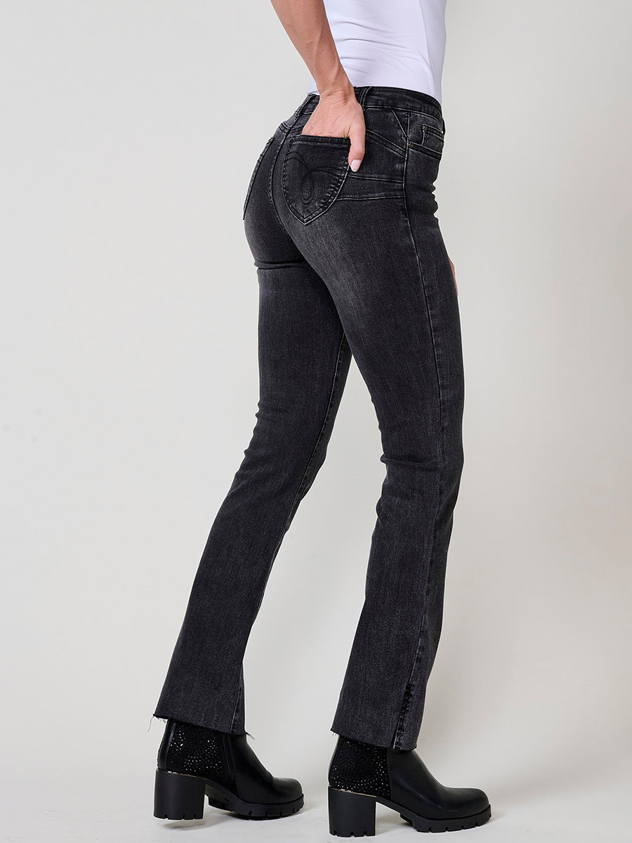 Pantalón Jeans Regular Push Up Mujer Bajos Deshilachados – Koroshi Negro