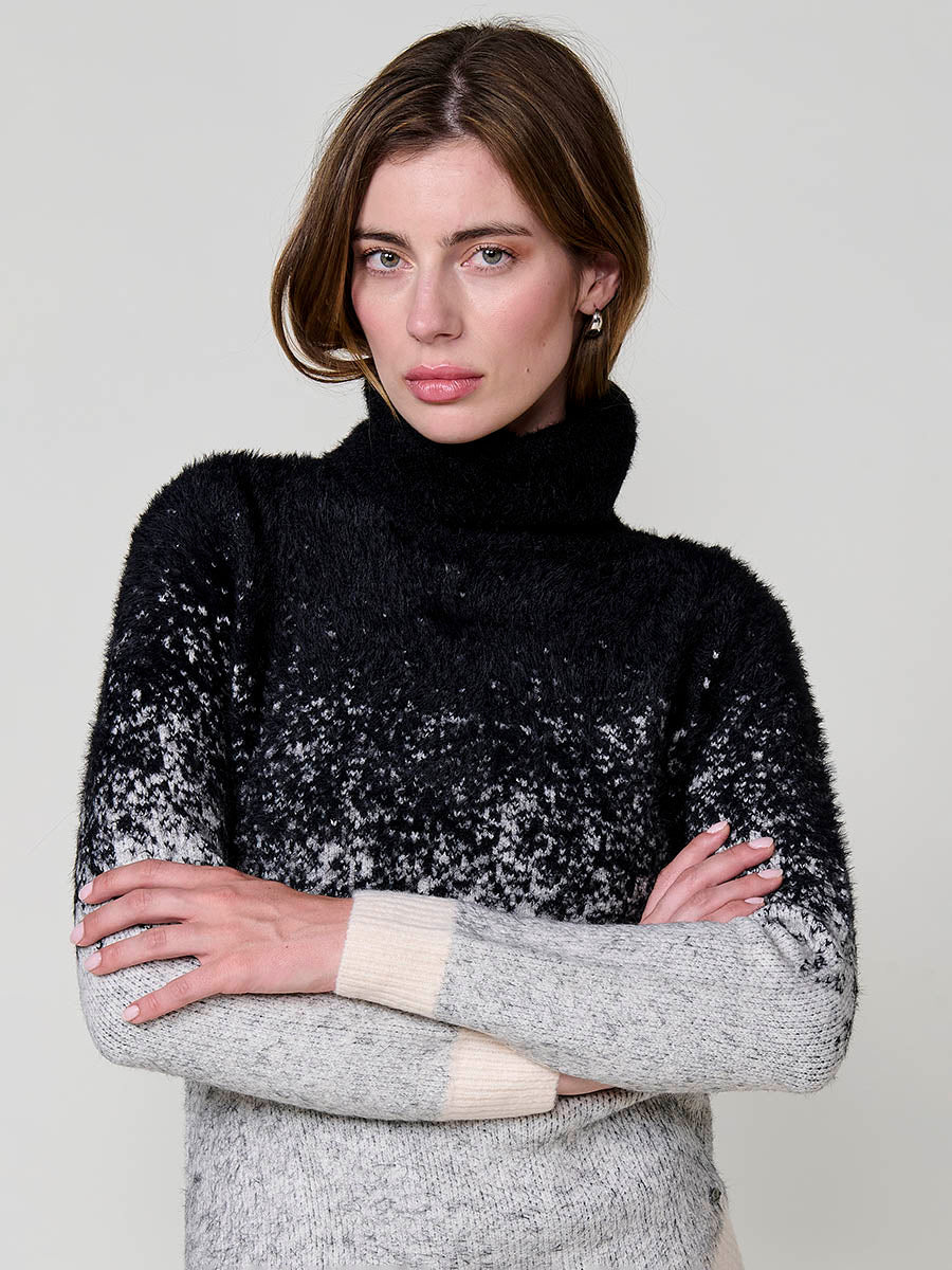 Jersey mujer de punto con pelo, cuello alto y dibujo jacquard
